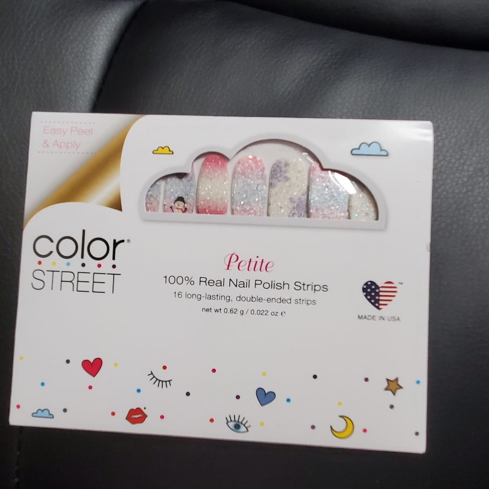 Petite color street